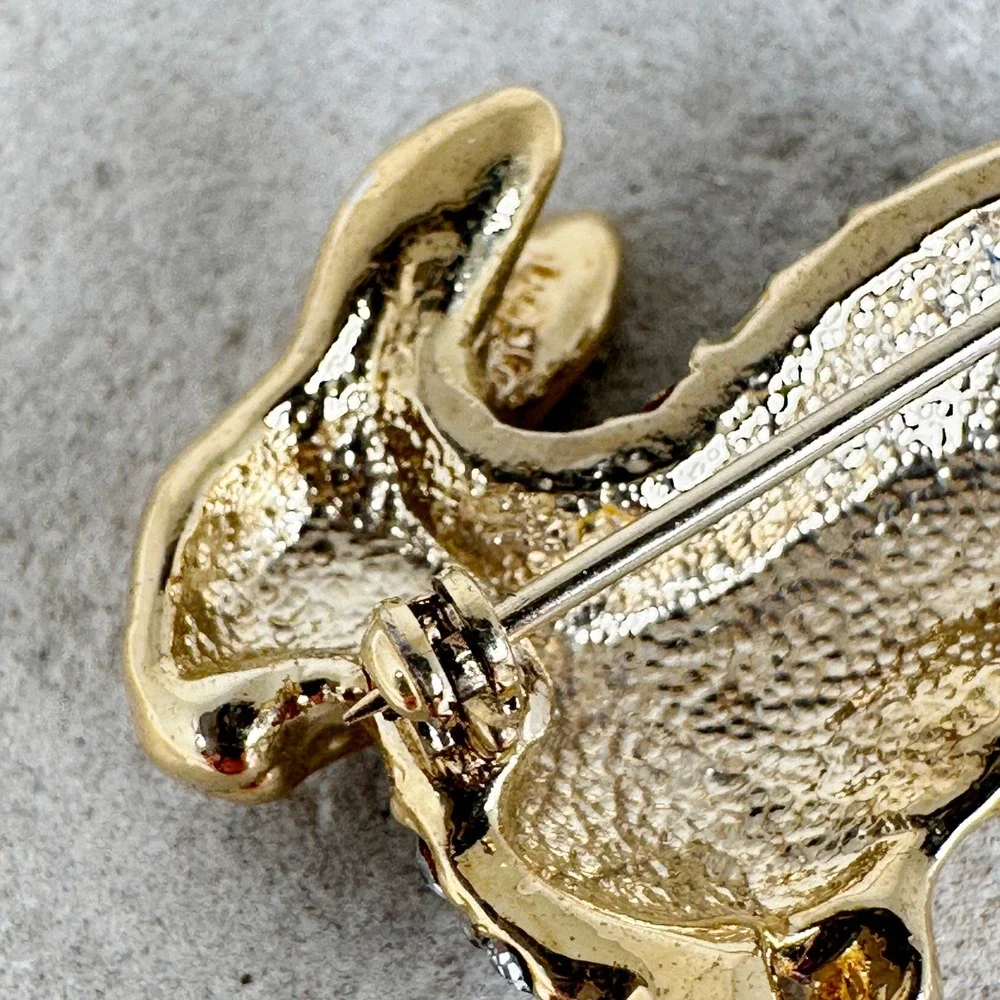 Vintage Pavé Rhinestone Rabbit Brooch Goldtone Red Ruby Eye Unsigned KJL‎ Style